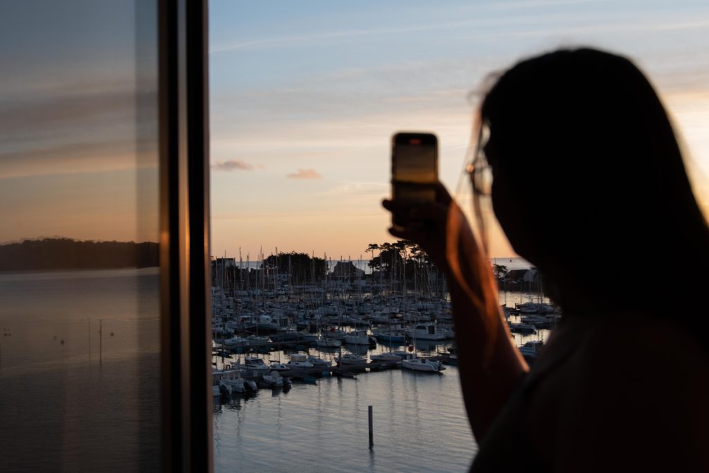 Faire des stories sur Instagram pour augmenter son taux d'engagement de son hôtel